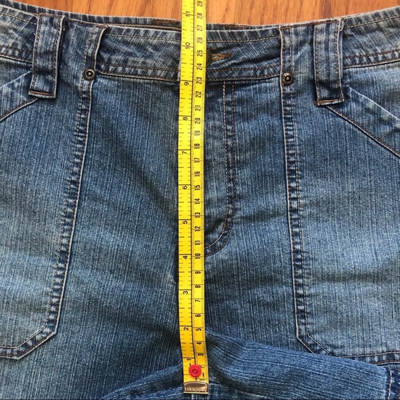 Jean Shorts Size 12 Mid Rise Mid Length - Picture 5 of 9